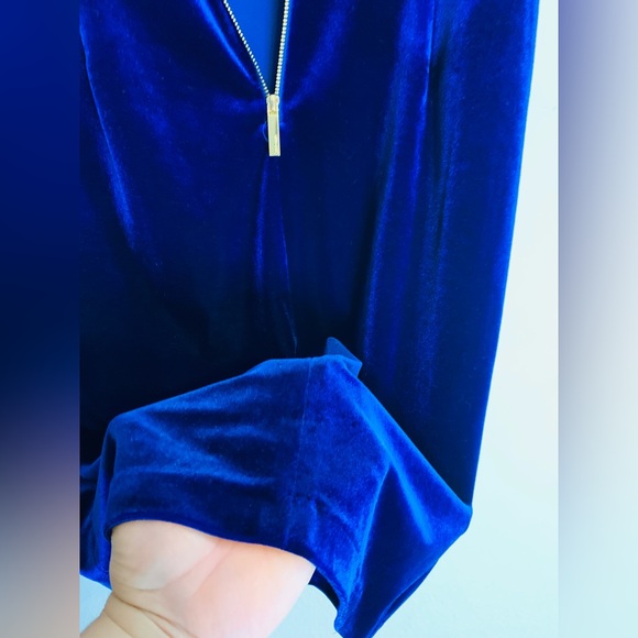 Calvin Klein Women’s Blue Velvet Short Sleeves Midi Party Dress. Size 4. SKU 262 - Picture 7 of 11